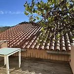 Les Jasmins Apartment *