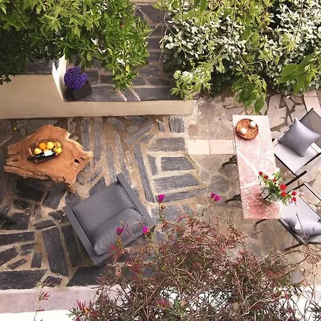 Les Jasmins Apartment