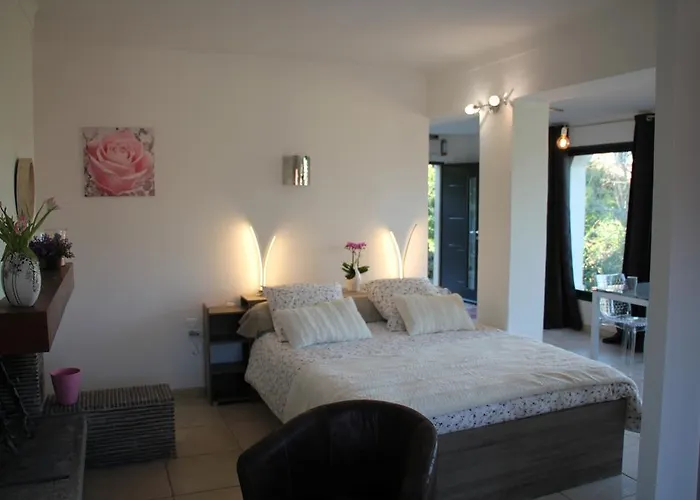 Les Jasmins Appartement *